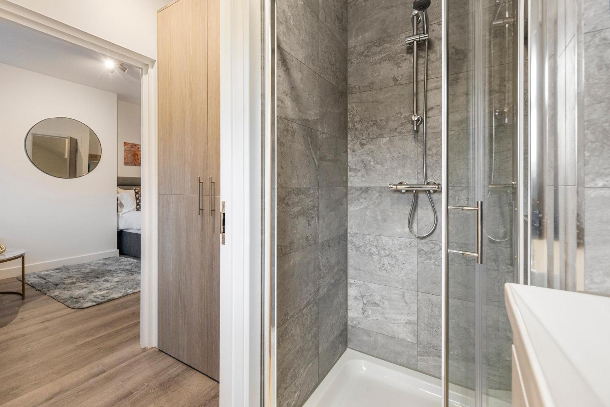 Ferienwohnung Beautiful-Cosy-King Sized Bed Flat 3 Min Walk To Tube Station London Exterior foto